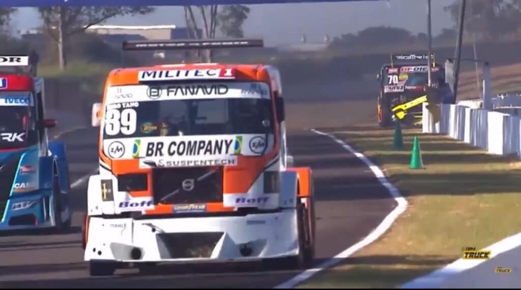 A Copa Truck é uma das várias modalidades do automobilismo nacional apoiadas pela Militec Brasil. Foto: reprodução/ Instagram