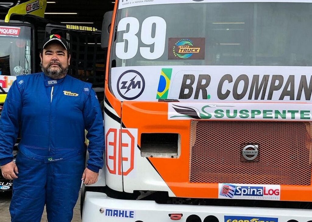 Piloto Hiro Yano, de 44 anos, virou piloto na Copa Truck em 2019. Foto: reprodução/ Instagram