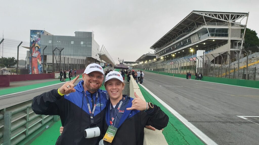 André Luiz e João Pedro Heidrich, pai e filho, durante O MILITEC Day, em Interlagos. Foto: Renyere Trovão